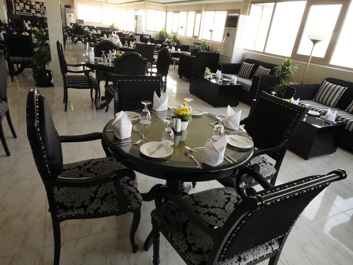 Al Andalus Plaza Hotel Manama Exterior foto