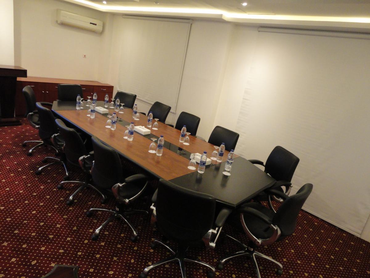 Al Andalus Plaza Hotel Manama Exterior foto